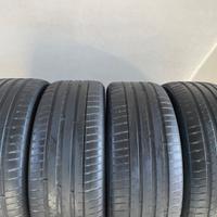 255/45/20 Michelin estive