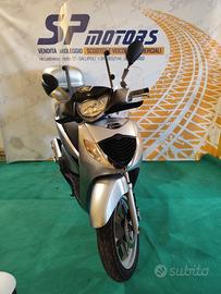 HONDA SH 150.