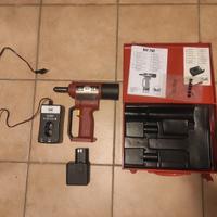 Rivettatrice RIVIT RIV760