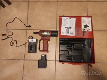 Rivettatrice RIVIT RIV760