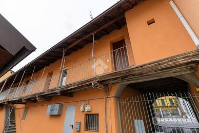 2 LOCALI A BERGAMO