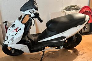 Scooter Phantom F 12 Malagutti