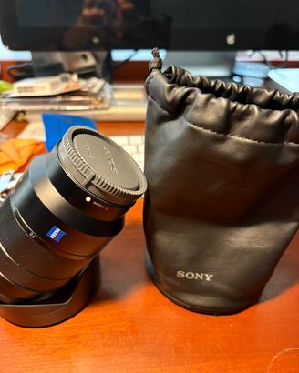 Sony Zeiss FE 24-70 f/4