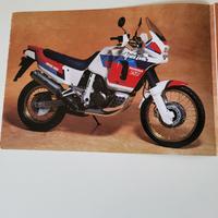 Depliant in Giapponese  Honda Africa Twin RD04