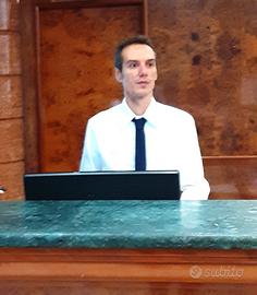 Receptionist con esperienza, e inglese
