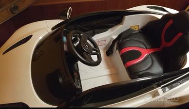 Macchina elettrica McLaren 720s