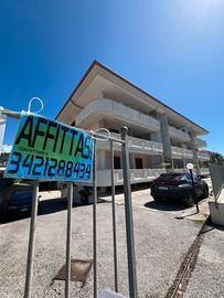 Disponibile da subito, LAST MINUTE, fronte mare