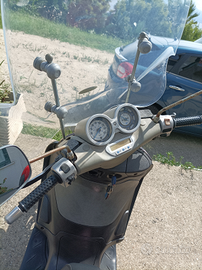 Piaggio Beverly 200