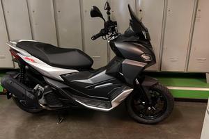 Aprilia 200 SR GT