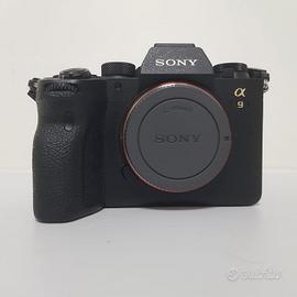 Mirrorless Sony ILCE-9M2 body usato