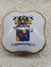 Scatolina con disegno militare 