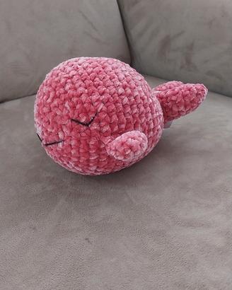 peluche piccola balena rosa amigurumi