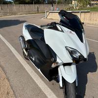 Tmax 530 Dx 2017