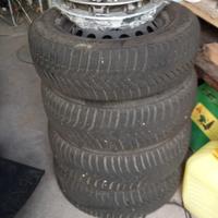 Gomme quattro stagioni + cerchi + copricerchi