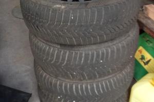 Gomme quattro stagioni + cerchi + copricerchi