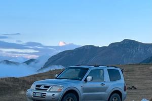 Pajero v60