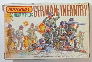 SOLDATINI MATCHBOX WW II° "GERMAN INFANTRY"