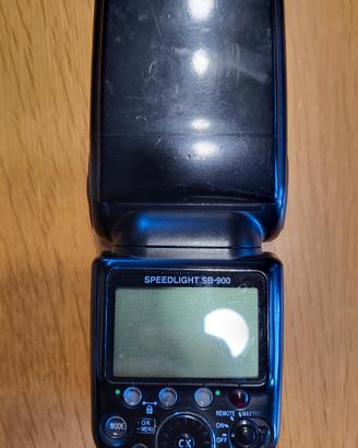 flash Nikon SB-900