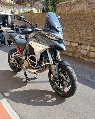 MULTISTRADA V4S TRAVEL & RADAR