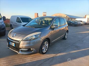 Renault Scenic X-Mod 1.5 dCi