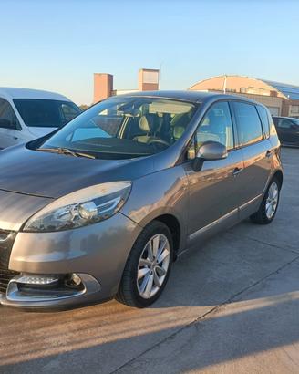 Renault Scenic X-Mod 1.5 dCi