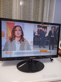 TV LED full hd samsung 22 pollici digitale incorpo - Audio/Video In vendita  a Milano