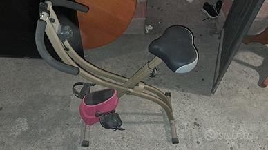 Cyclette pieghevole salvaspazio X-Bike