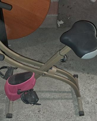 Cyclette pieghevole salvaspazio X-Bike