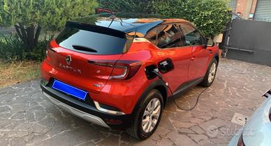 RENAULT Captur Plugin AUTOM GARANZ NEOPATENTATI