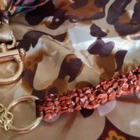 Foulard di seta con gancio gioiello nuovo