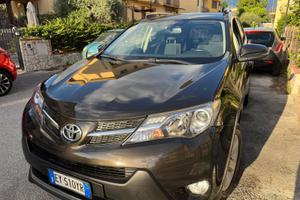 Toyota RAV 4 anno 2015