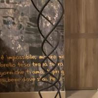 Porta vaso d’arredo in ferro battuto.