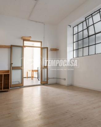 Locale Commerciale a Saronno 3 locali