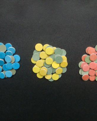 Tasselli tondi in cartoncino per giochi da tavolo