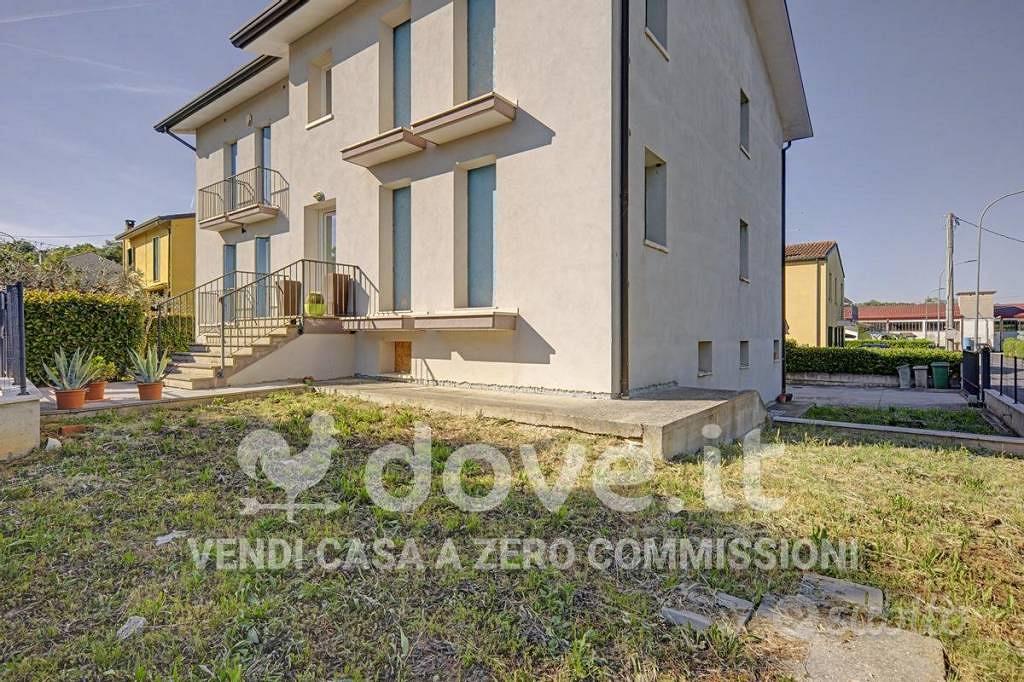 Appartamento di 80 m² con più di 5 locali e box au - Vista 3