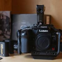 Panasonic GH6 Kit completo + Cage Tilta + SD 256g