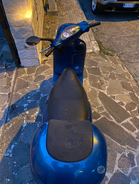 Vespa 50