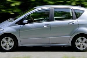 MERCEDES Classe A W169 a benzina 5 p C E R C O