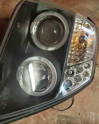 Fari Angel eyes Citroen c2