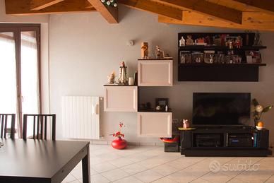 Sala in stile moderno, completa (anche a lotti)