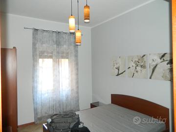 Stanza matrimoniale singola a Roma