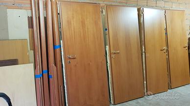 3 Porte in legno color ciliegio