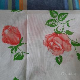 tovaglia con tovaglioli