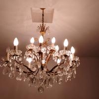 Lampadario con gocce di cristallo