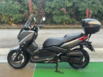 Yamaha xmax 250