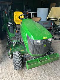 John Deere 1026r