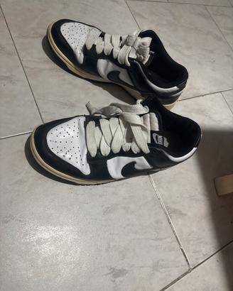 Dank scarpe