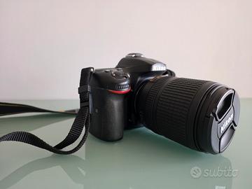 Nikon D7200 + 3 Obiettivi  + 3 batterie + Borsa
