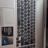 Sony VAIO Serie F – SSD 225GB – Windows 10 + Borsa