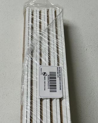 Battiscopa bianco